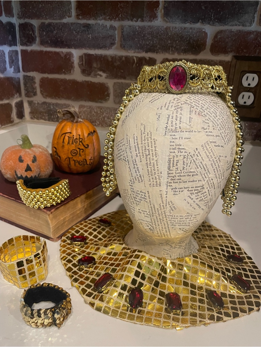 Kids Gold Cleopatra Egyptian-Style Beaded Headpiece and Collar Set